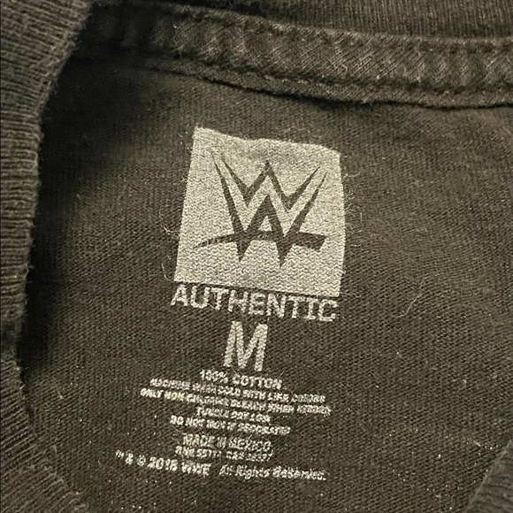 WWE Auth wear NEVER GIVE UP t-shirt size MEDIUM - Picture 6 of 7